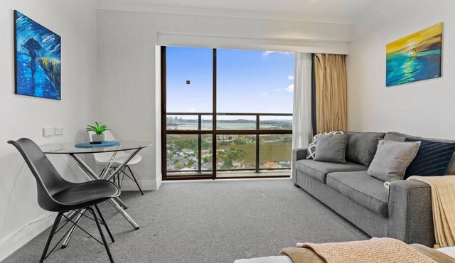 Skyline Sojourn Studio with Parking and Sea Views