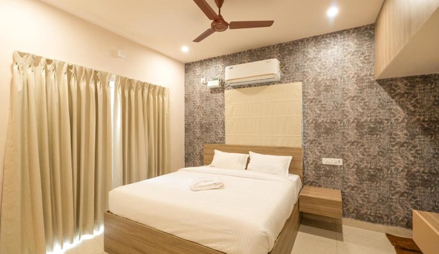 Skyline Suites