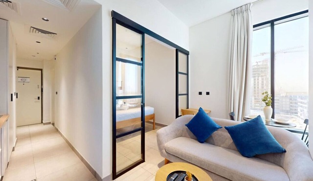 Skyline Views: Sunset One Bedroom