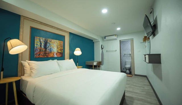 SkyLink Homes Classic Studio - Airport Link Prattunam Station