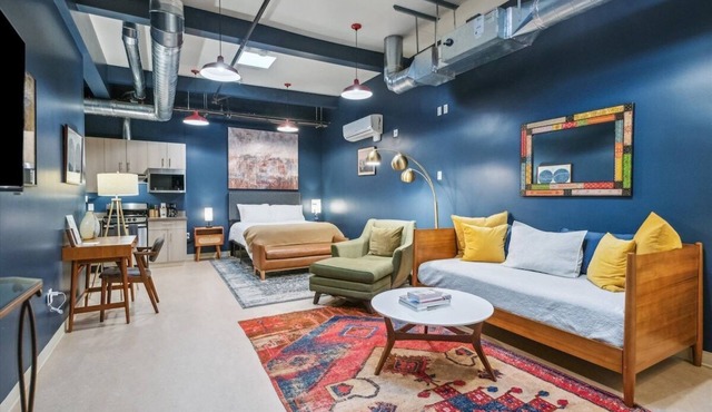 Skylit Industrial Studio – No Windows, Ultra Quiet + Full Kitchen