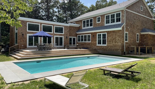 Sleek, Chic Smart Six Bedroom Home with pool Summer in Quogue