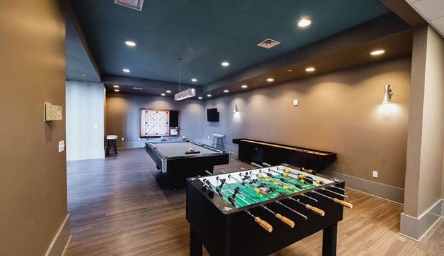 Sleepover: Spacious 1BD/1BA - Downtown Springfield