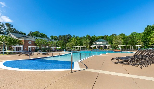 SLEEPS 12- 4 BDRM-4 BATHS-2 KITCHENS ~GREENSPRINGS RESORT~ INDOOR/OUTDOOR POOLS