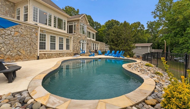 Sleeps 20! Lakefront + Private Dock + Pool | Whitetail Cove By AvantStay