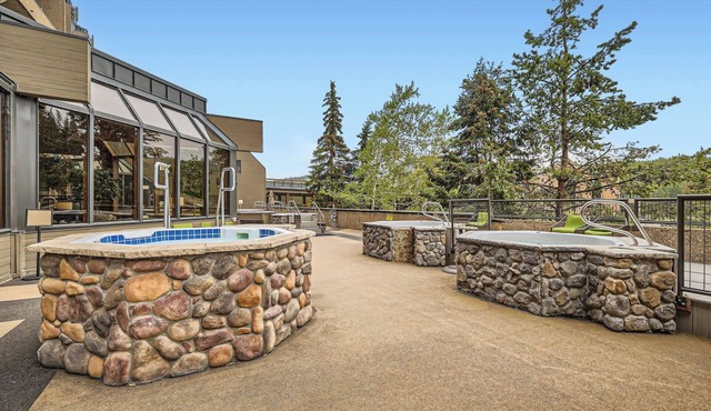 Slope-side Studio, Peak 9, Dog Friendly, Kitchen
