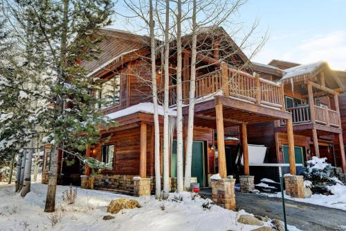 Slopeside Chalet 100 I Hot Tub I Great Views I Activity Program