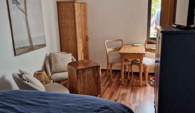 Small but Fine Double Room with Shared Terrace, Shared Garden and Wi-Fi