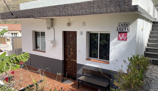 Small cottage in the village, off the main road, with W-Lan