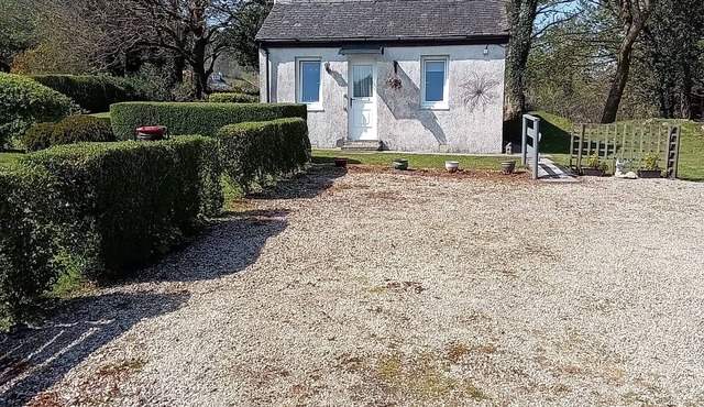 Small Detached Cottage in Lamlash.Sleeps 2