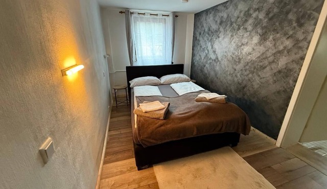 Small double room 16sqm with Smart TV