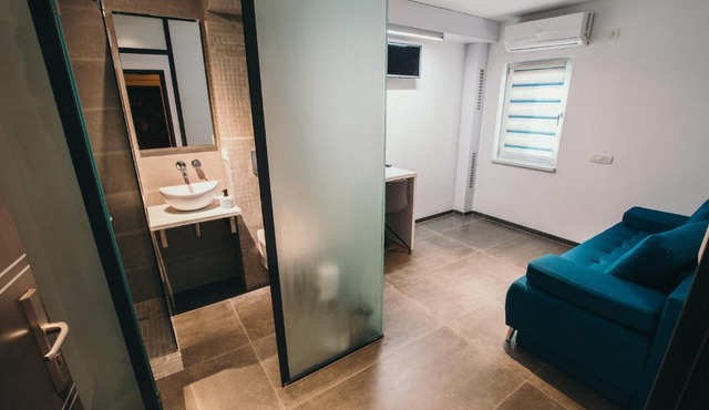 Small Single Room