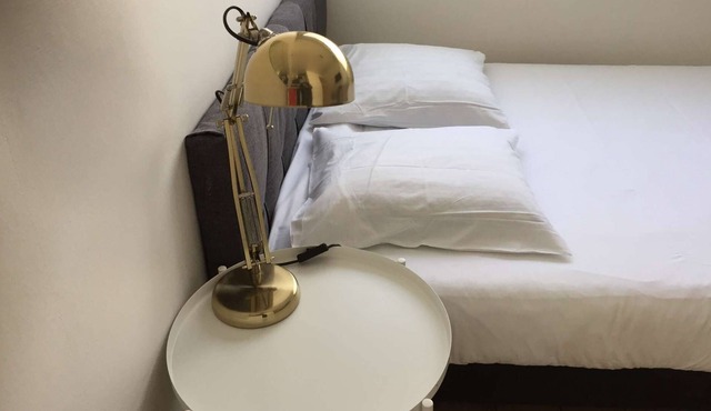 Small studio in a luxury residence (near Mériadeck district)