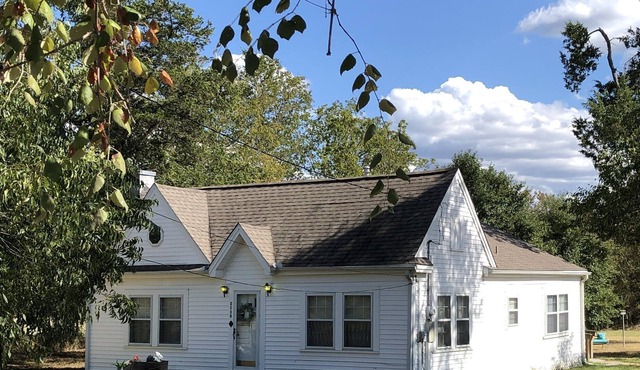 Small Town Cottage in Bedias