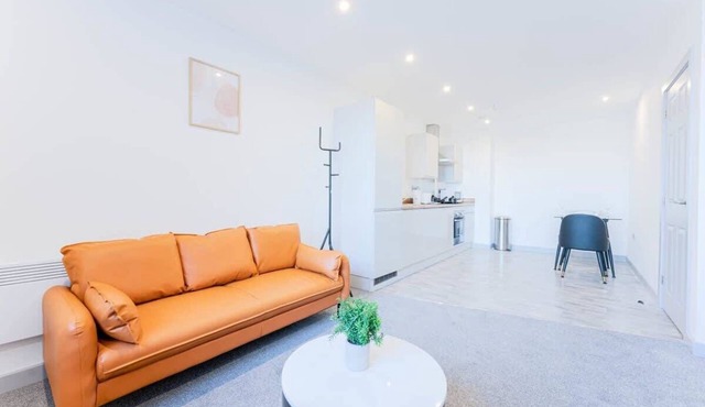 Smart 1 Bed Apartment in Wolverhampton