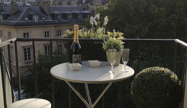Smart And Large Studio, Amazing Views, Modern, Sunny, Comfortable, Best-Located