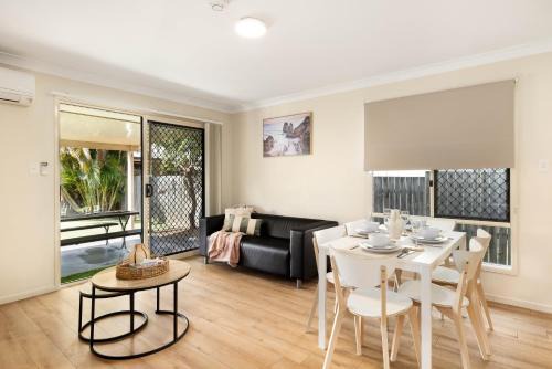 Smart Suites Self Check-in Apartments - S Stockport
