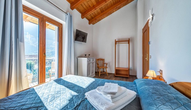 'Smeraldo' Room with Mountain View and Wi-Fi