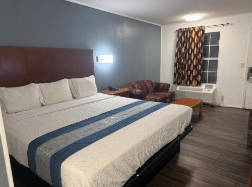 Smith Motel