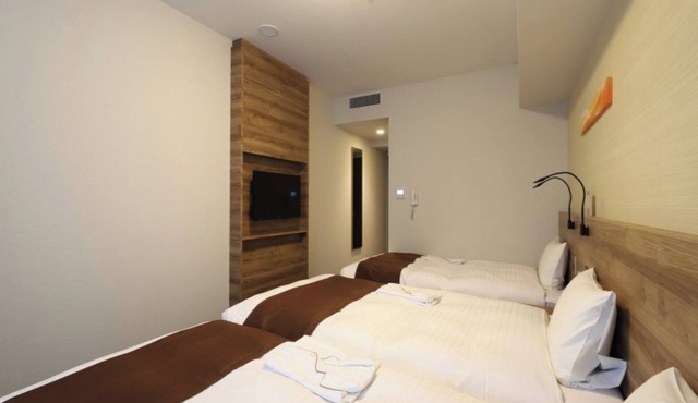 Smoking Allowed Triple Room Room Only/Osaka Ōsaka