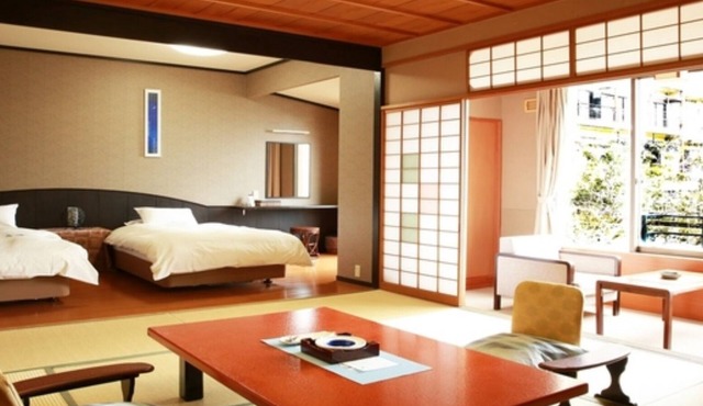 Smoking Room only Modern and spacious JapaneseWestern room Reasonable 2 people /Kaga Ishikawa
