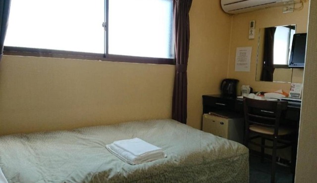 Smoking Single B room 24 hours free drink servi/Osaka Ōsaka