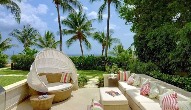 Smugglers Cove 1 - Direct Access to the Beach!