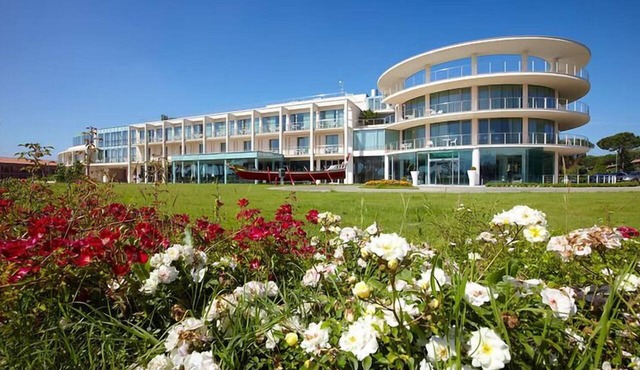 Smy Pisa Plaza