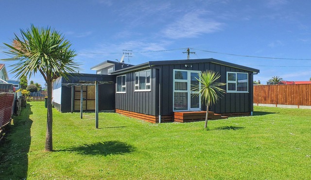 Snapper Bach - Foxton Beach Holiday Home