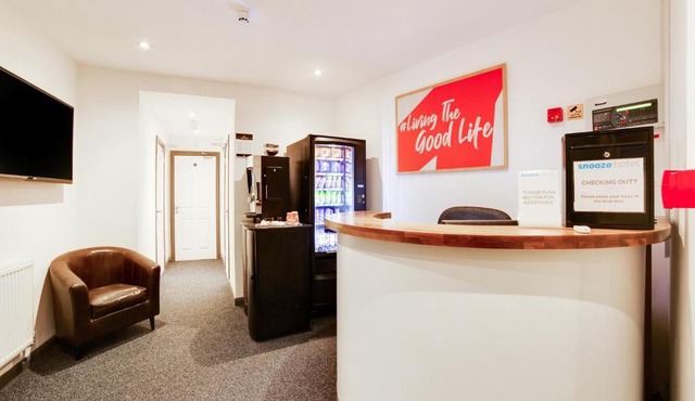 Snooze Hotel