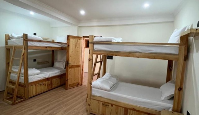 Snow Den hostel