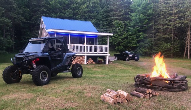 Snowmobile/ ATV direct access Rental cabin