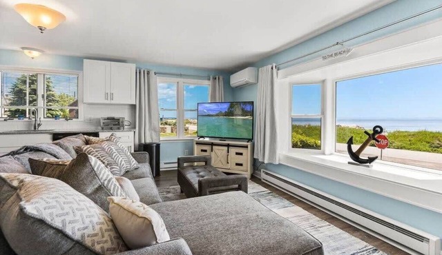 Snug Seaside | Views From Couch | Walk to Beach