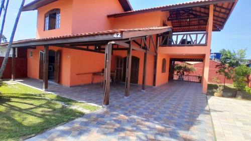 Sobrado em Coroados, Guaratuba PR
