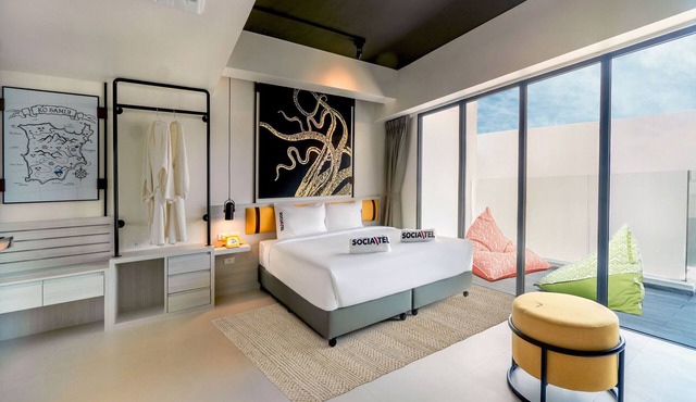 SocialTel Koh Samui