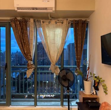 SOHO Central 1 Bedroom with Balcony near MRT EDSA SHAW PIONEER Greenfields SM Megamall Ortigas