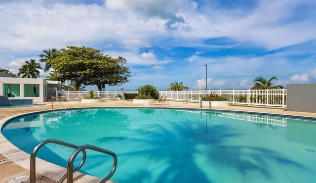 Sol Dorado | Beach access, pool, gym & resort vibe