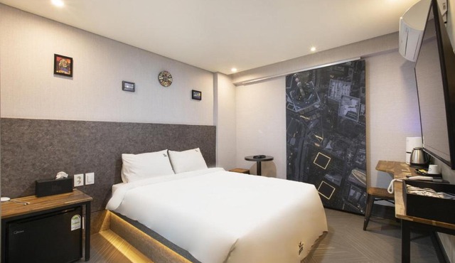 SoL Hotel