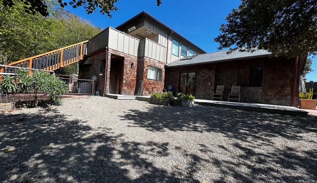 Solar-Powered Dream Vacation Property