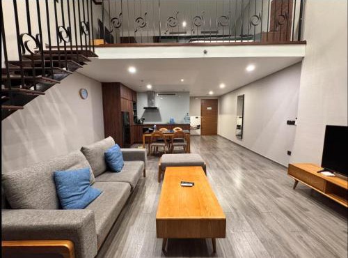Solari 15F Duplex Suite with Nhat Tan Bridge View