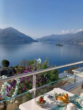 Sollevante Ascona mit Pool und fantastischer Seesicht