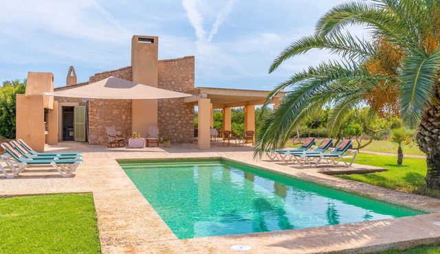 Son Floriana - Villa With Private Pool. Free Wifi