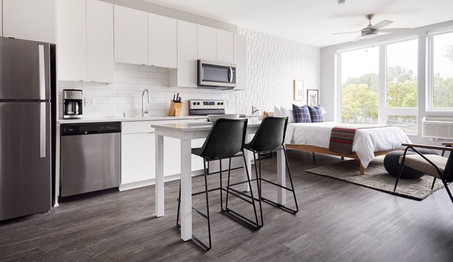Sonder at LUNA | Studio Apartment