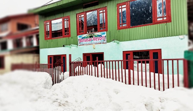 Sonsar Guest house