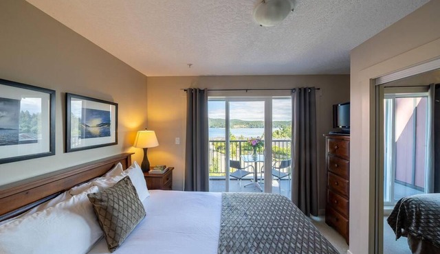 Sooke Harbour Townhome, 3 Bedrooms