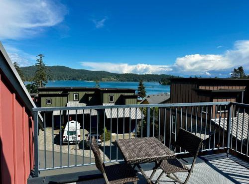 Sooke Harbour Townhouse - Waterfront 2-Bed Rental