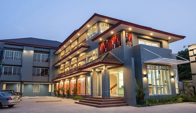 Soontree House