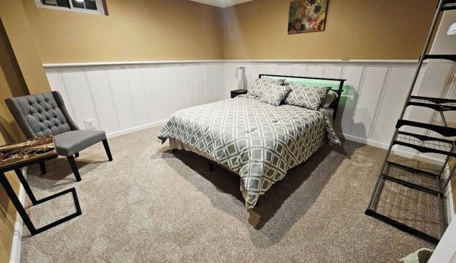 Soothing 2-bedroom house with AC in charming Alexandria