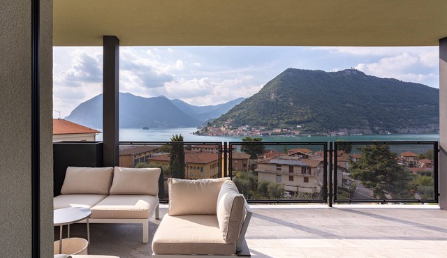 Sophisticated penthouse in the center of Sulzano to accommodate up to 6 adults