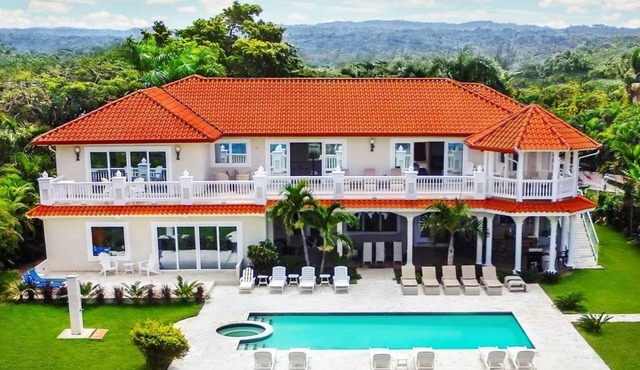 Sosua Oceanfront MEGA Mansion + Bonus